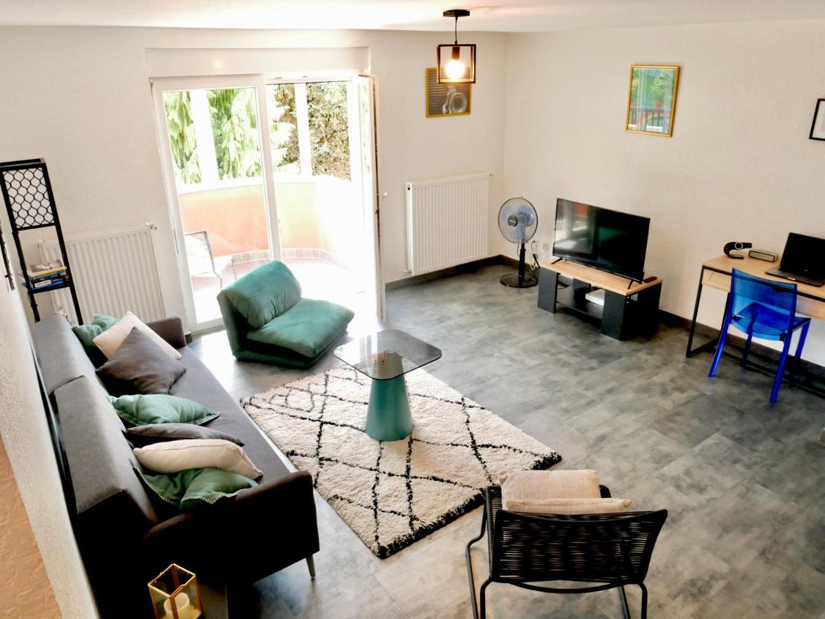 Appartement Unique Sur Stiring Wendel Avec Balcon Εξωτερικό φωτογραφία