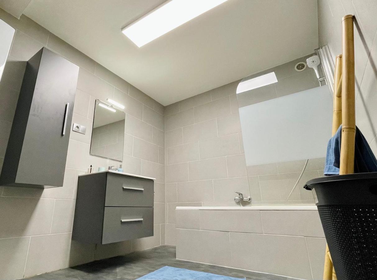 Appartement Unique Sur Stiring Wendel Avec Balcon Εξωτερικό φωτογραφία